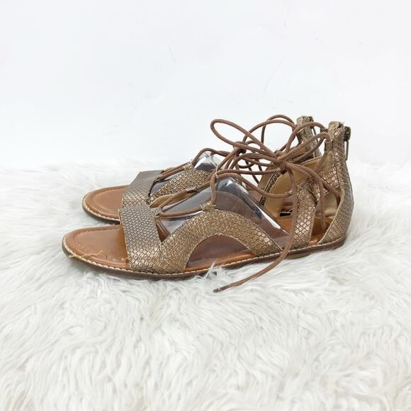 Crown Vintage Gladiator Flat Paysley Sandal Strappy Gold Women's Size 10 Stylish - Picture 4 of 12
